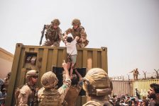 Mỹ rút quân khỏi Afghanistan nói lên điều gì
