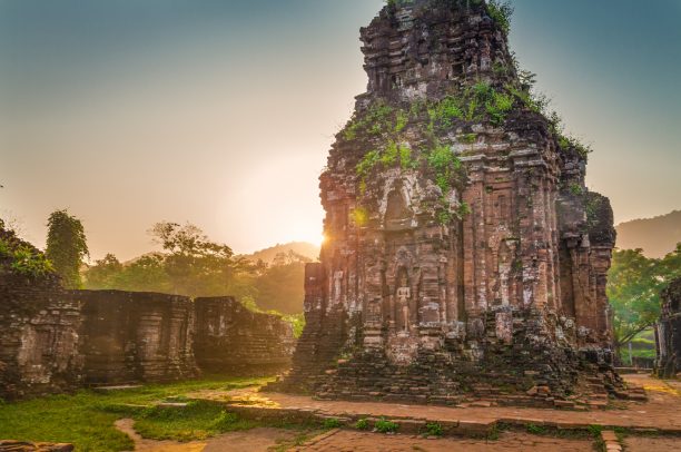 Văn minh Chàm trên đất Việt qua lăng kính khảo cổ học