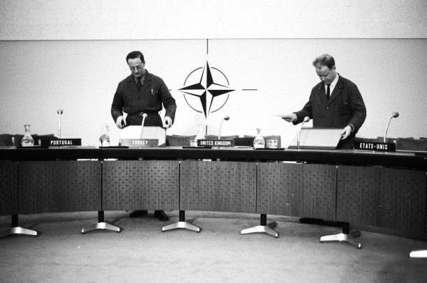 Vụ scandal gián điệp làm rung chuyển NATO năm 1968