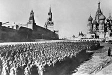 Nước Nga và Cách mạng tháng Mười lịch