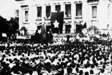 Cuộc biểu tình khổng lồ của Mặt trận Việt Minh có trên 20 vạn người dự
