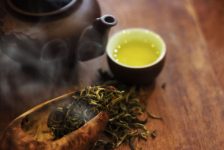 Ngày Tết nghĩ về ngành trà Việt Nam