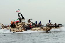 Chiến thuật bất đối xứng của Hải quân Iran trên eo biển Hormuz…