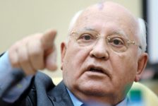 Cựu Tổng thống Liên Xô Gorbachev kêu gọi Nga giải trừ hạt nhân