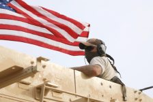Tổng thống Mỹ quyết không thay đổi quan điểm về rút quân khỏi Syria
