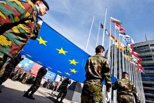 Vì sao Mỹ không muốn EU có quân đội chung?