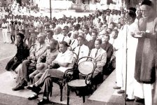 Vua cuối cùng của triều đại cuối cùng xin thoái vị và thẳng thắn trả lời các nhật báo tại Hà Nội*