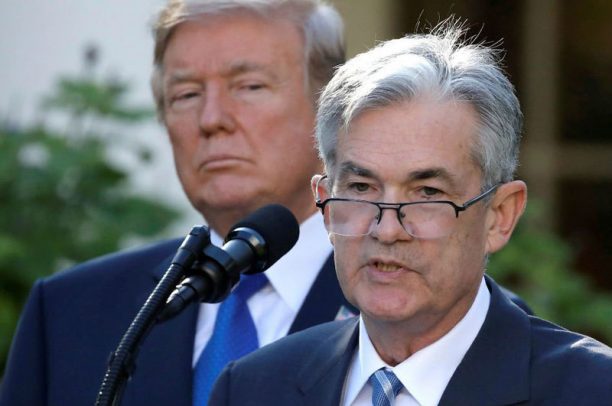 Tín hiệu đáng sợ, Donald Trump bất lực trước làn sóng tháo chạy