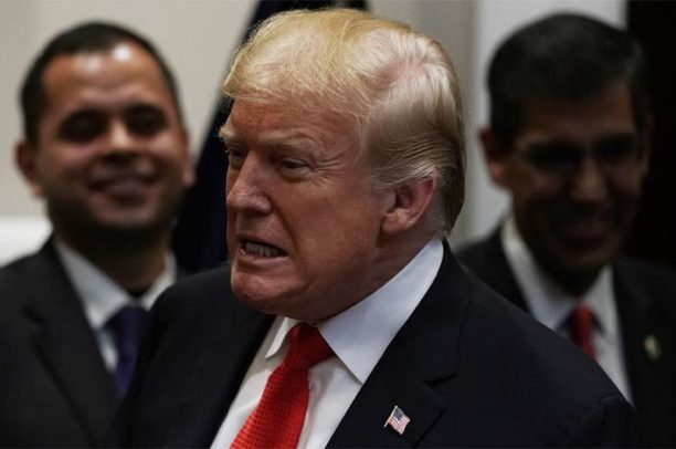 Bất an bao trùm Nhà Trắng