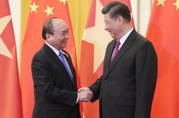 Nhìn lại cuộc đối đầu ý thức hệ và những dự báo cho năm 2024