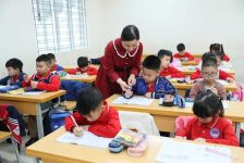 Xây dựng đội ngũ giáo viên Việt Nam trong nền giáo dục của kỷ nguyên mới