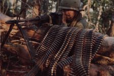 Việt Nam trên báo Mỹ: Cuộc chiến “châu chấu đá voi” ở Việt Nam