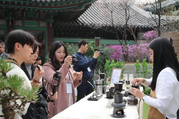 Cùng Trung Nguyên Legend, cà phê Robusta Buôn Ma Thuột đi khắp toàn cầu