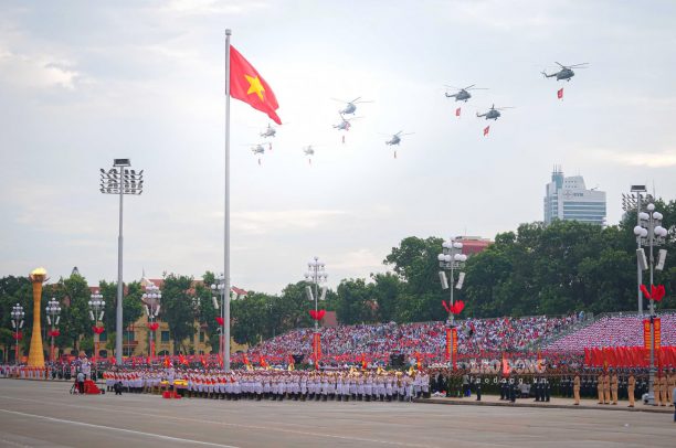 Nhìn lại một năm đất nước chuyển mình tiến vào kỷ nguyên mới
