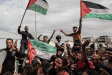 Bàn về các nhân tố tác động chủ yếu đến cục diện thế giới và hệ thống quan hệ quốc tế đương đại