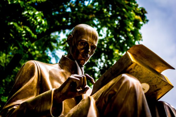 Thế nào là giáo dục khai phóng?