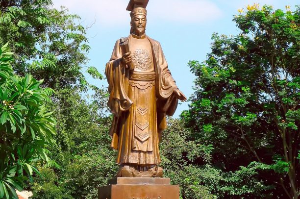 Cần coi trọng môn lịch sử