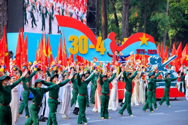 Từ lễ kỷ niệm 30 tháng 4 nghĩ về sự thống nhất của dáng hình Tổ quốc