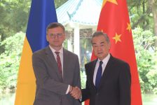 Tìm hiểu về chuyến đi của Ngoại trưởng Ukraine tới Trung Quốc