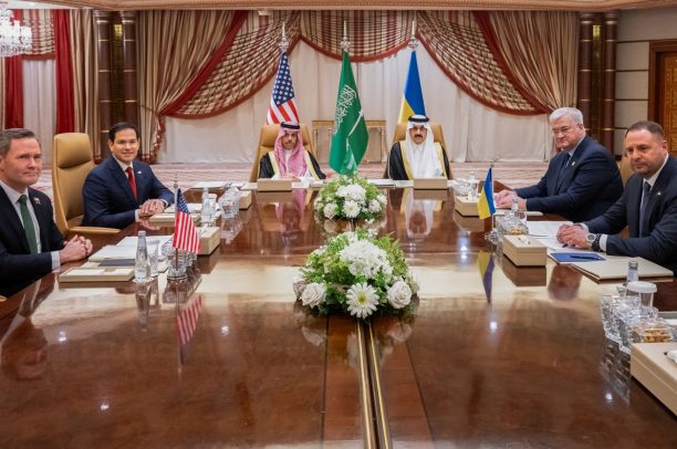 Donald Trump với vai trò hòa bình ở Ukraine