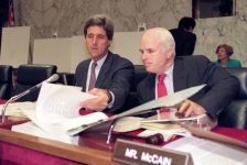 Việt Nam trên báo Mỹ: Kerry – McCain: Một tình bạn khép lại cuộc chiến (Kỳ 1)