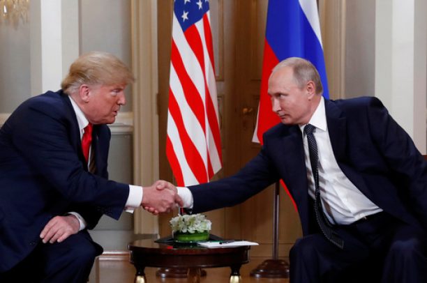 Lý do Tổng thống Trump họp riêng 2 tiếng với ông Putin trong phòng kín