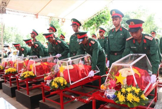 27 tháng 7 – mệnh lệnh của trái tim và hành trình đưa các anh hùng liệt sĩ trở về