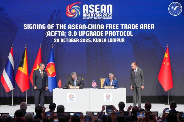 Trung Quốc và Mỹ với ASEAN