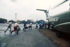 Việt Nam trên báo – Mỹ Cuộc di tản: Chiếc trực thăng cuối cùng rời Sài Gòn