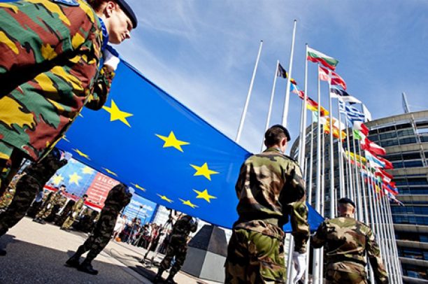 Vì sao Mỹ không muốn EU có quân đội chung?
